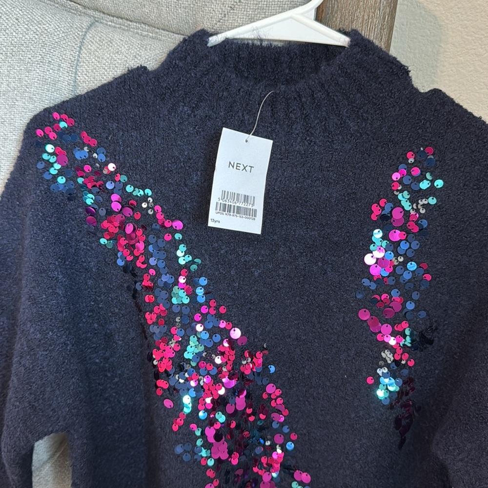 Brand new Girls dress 
Wool with shimmer details